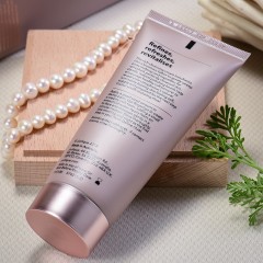 茱莉蔻新臻萃活颜泡沫洁面 100ML