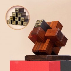 圣匠鲁班  千里江山·鲁班锁套装  10*10*10cm（鲁班锁）  Φ1.1*15.6cm（规矩方圆•掐丝笔）  28*10*6cm（底座）