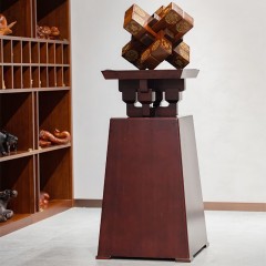 圣匠鲁班 五福荷韵描金鲁班锁 47*47*47cm（鲁班锁90款） 59*59*110cm(展台)