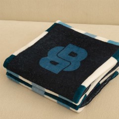 HUGO BOSS  晶格条纹毯 100×140cm HBMT-035