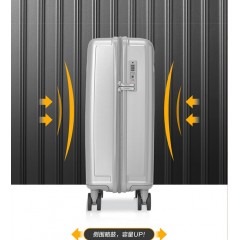 美旅 拉杆箱24英寸 NM7*25002（银色）/NM7*18002(黑色)