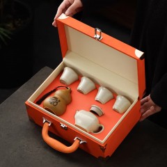 宏裕 福润茶与壶茶叶罐皮盒套装 HYCY1023 (7头)经典高贵米黄开片