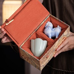 宏裕  驹影茶欢大号宋青茶杯陶瓷摆件居家礼盒套装 HYXQ1085
