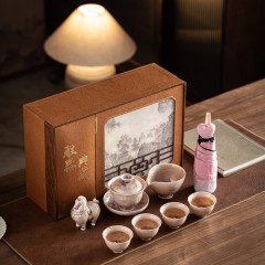 宏裕 雅器典藏爱心雨伞青云驹8头三才盖碗茶海4杯礼盒套装 HYXQ1074