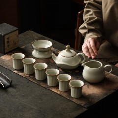 宏裕 远航10头茶壶经典米黄开片皮盒套装 JHY-CJ-156 经典米黄釉开片