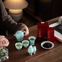 宏裕 东方茶礼青云驹6头茶壶主人杯2杯大红袍礼盒套装 HYXQ1067